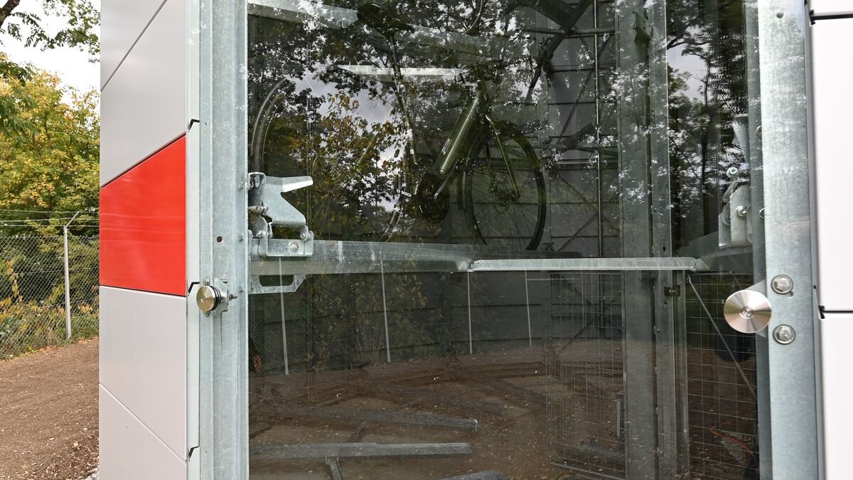 A look inside a bicycle parking system