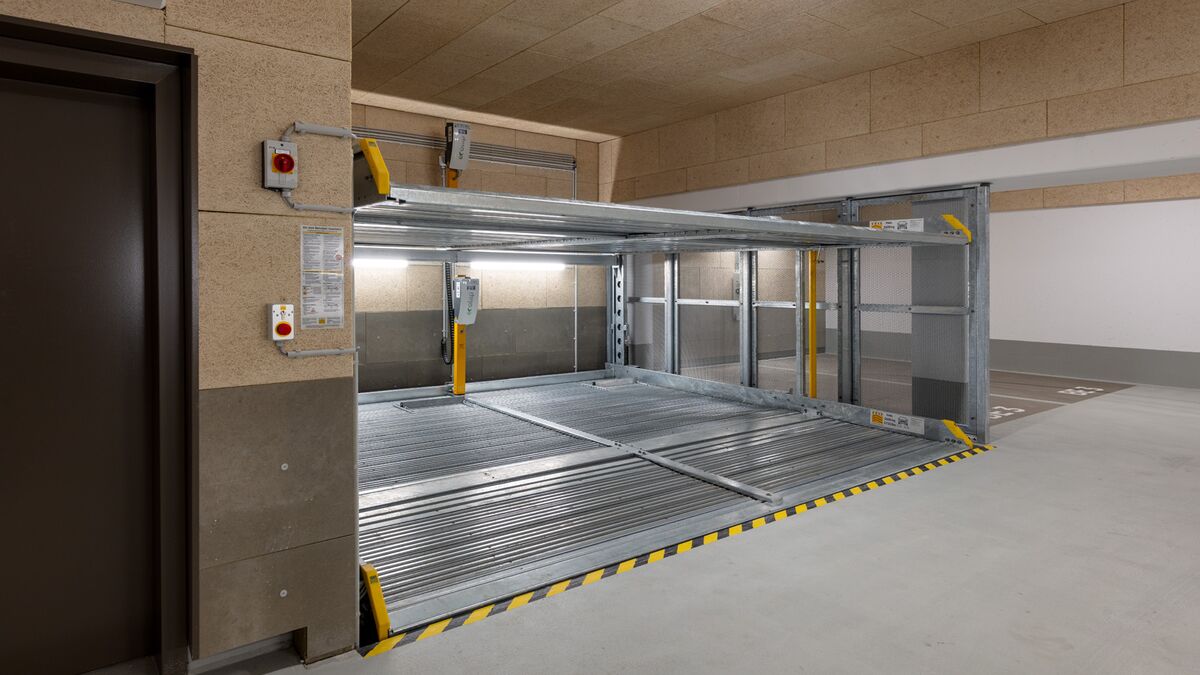 Car parking system in an underground car park